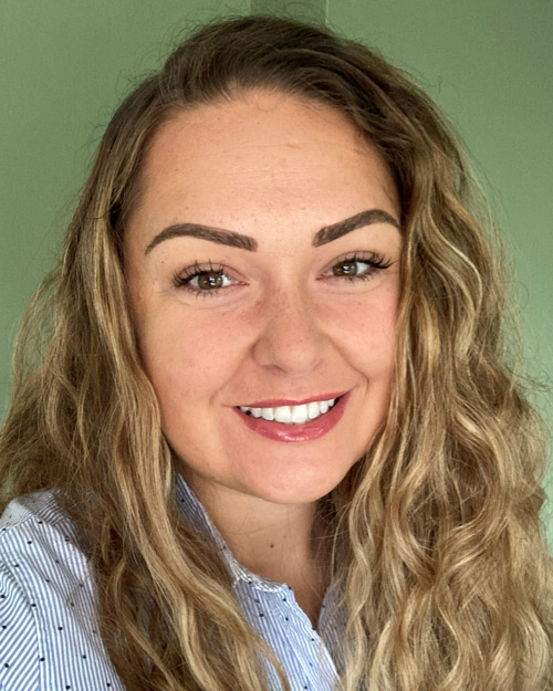 Katie Evans Headshot